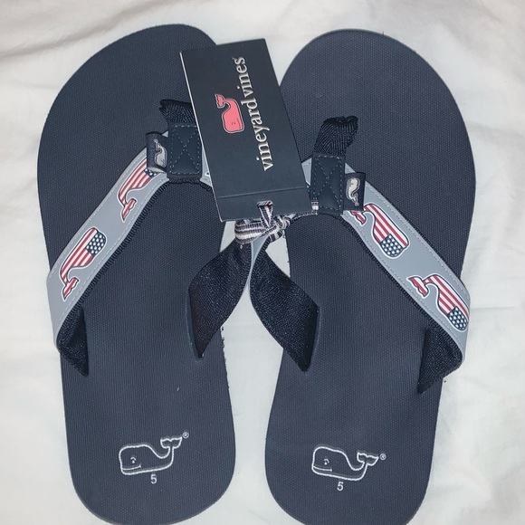 NEW VINEYARD VINES whale flip flops sandals boys size 5 - Picture 7 of 8